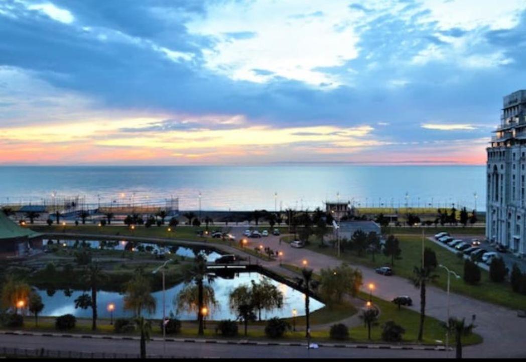 Gorgiladze Black Sea Apartment Batumi Esterno foto